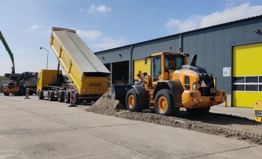 Grote belangstelling voor open dag Elzinga en Steenhuis